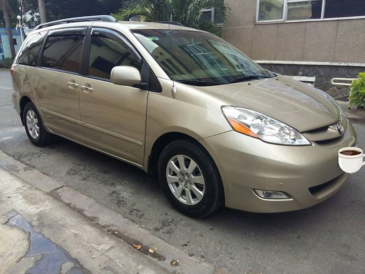 Toyota Sienna 3.5 AT 2008 - Bán ô tô Toyota Sienna 3.5 AT mode 2008, màu vàng cát, nhập khẩu