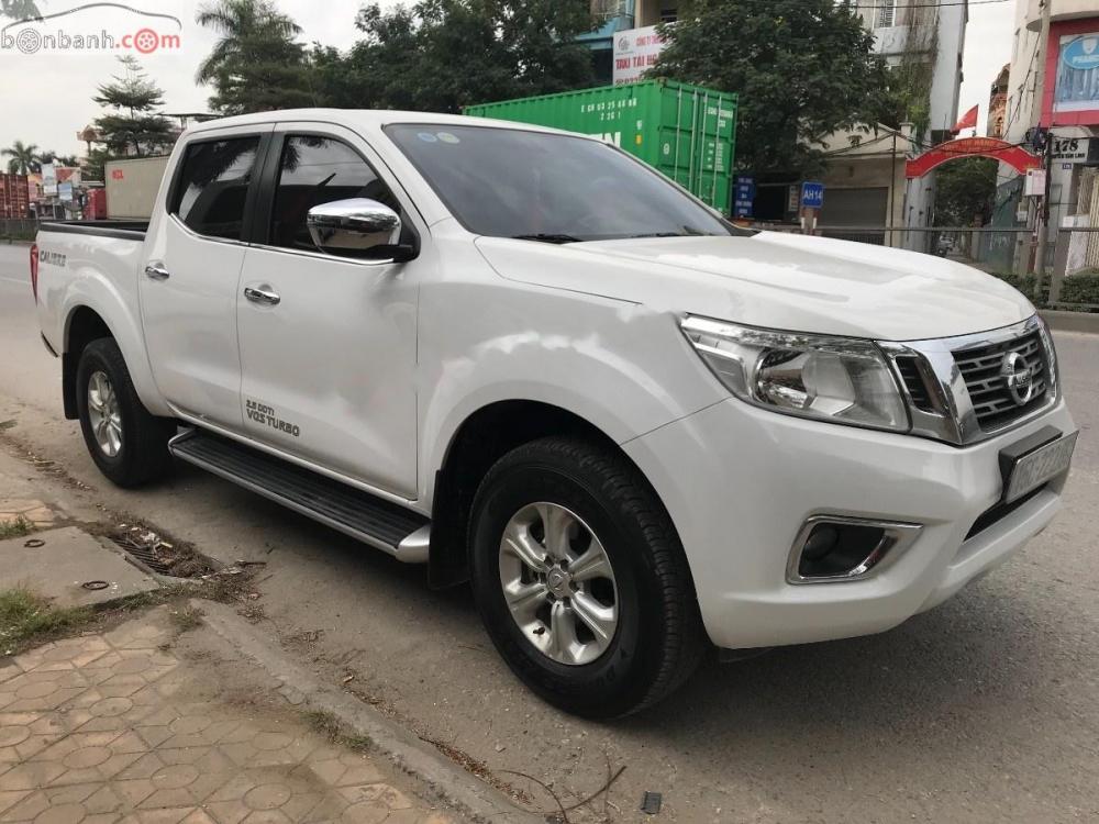 Nissan Navara EL 2.5AT 2WD 2016 - Chợ ô tô Lâm Hùng bán Nissan Navara EL 2.5AT 2WD đời 2016, màu trắng, nhập khẩu