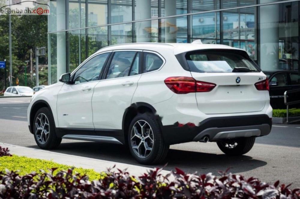 BMW X1 sDrive18i 2018 - Bán xe BMW X1 sDrive18i sản xuất 2018, màu trắng, xe nhập