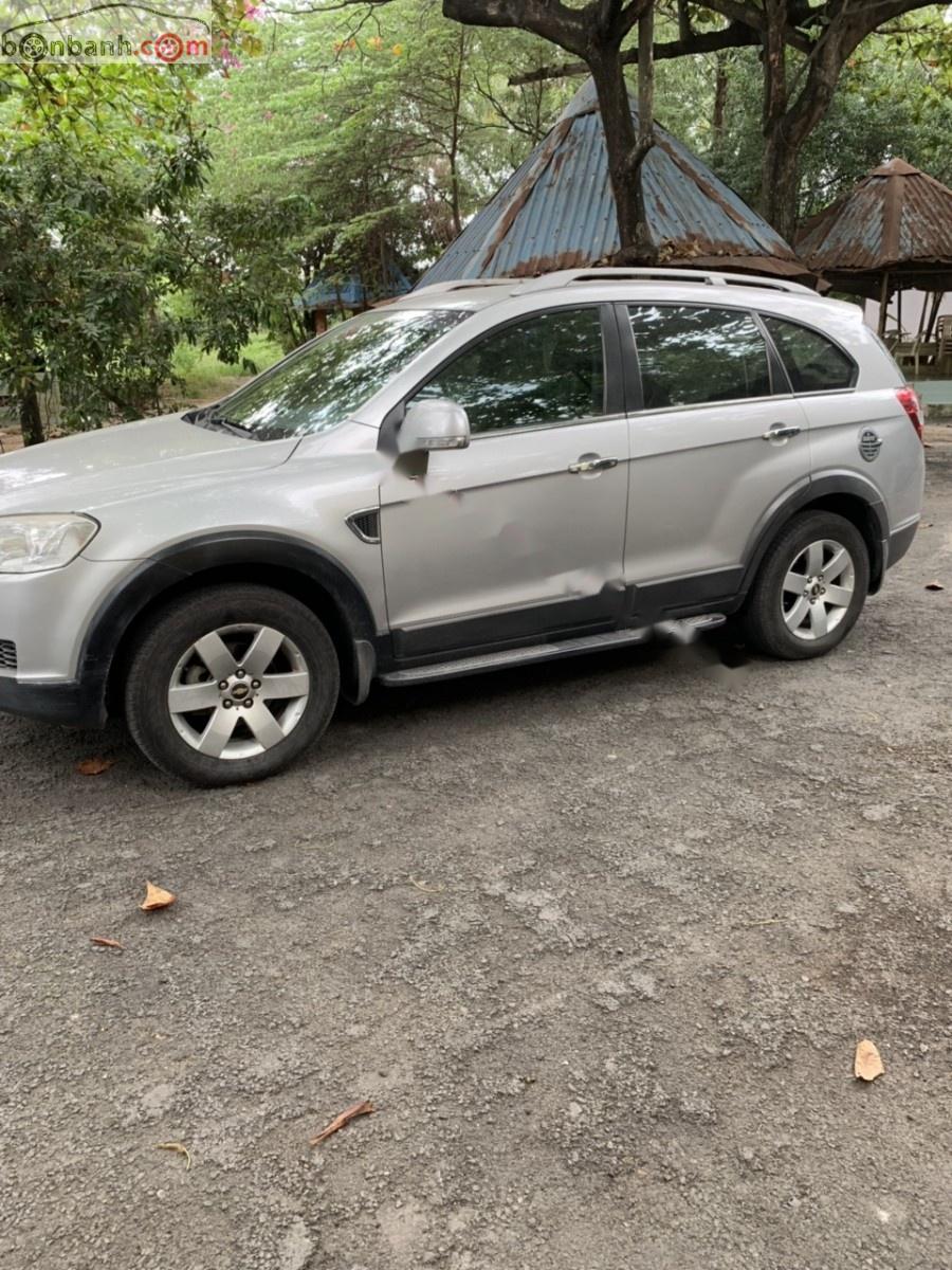 Chevrolet Captiva LTZ 2007 - Bán xe Chevrolet Captiva LTZ đời 2007, màu bạc