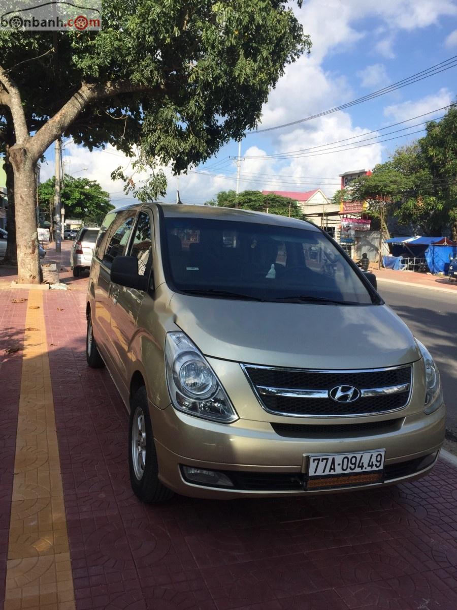 Hyundai Grand Starex H1 2010 - Bán xe Hyundai Grand Starex H1 SX 2010, màu vàng, nhập khẩu