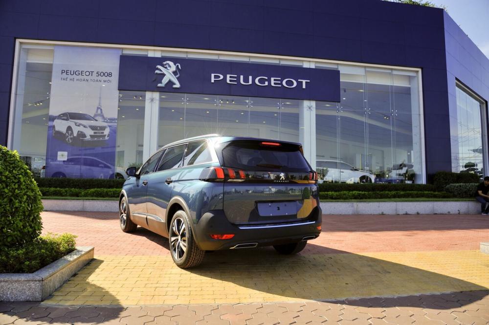 Peugeot 5008 2018 - Biên Hòa- Peugeot 5008 màu xanh, có sẵn giao xe trong ngày, tặng 1 năm BHVC, nhiều khuyến mãi hấp dẫn. LH: 0933821401