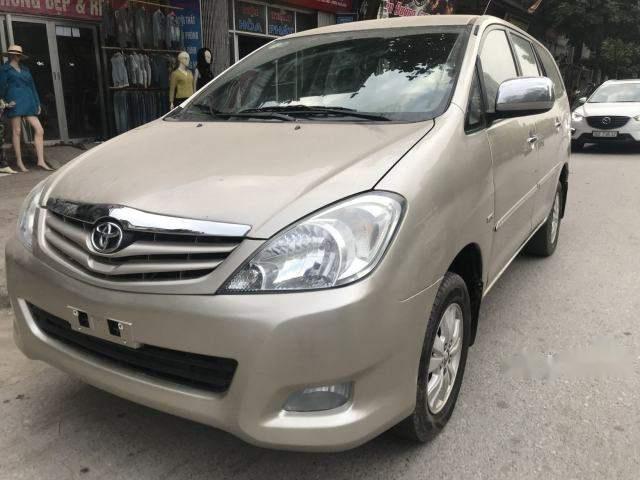 Toyota Innova  G 2012 - Bán xe Toyota Innova đời 2012, màu vàng, giá tốt