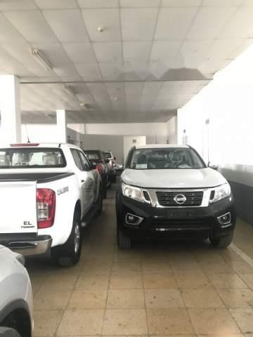 Nissan Navara  EL 2018 - Bán ô tô Nissan Navara đời 2018, màu trắng, xe nhập