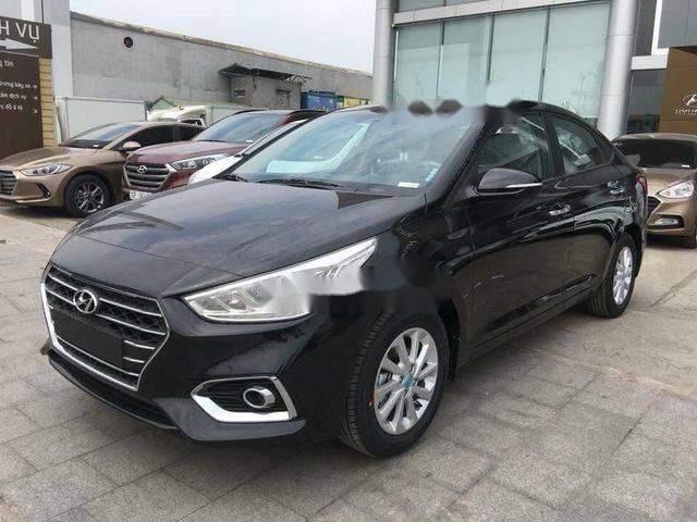 Hyundai Accent   2018 - Cần bán xe Hyundai Accent sản xuất năm 2018, màu đen