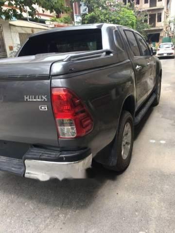 Toyota Hilux 3.0AT 2016 - Cần bán xe Toyota Hilux 3.0AT năm sản xuất 2016, màu xám, xe nhập