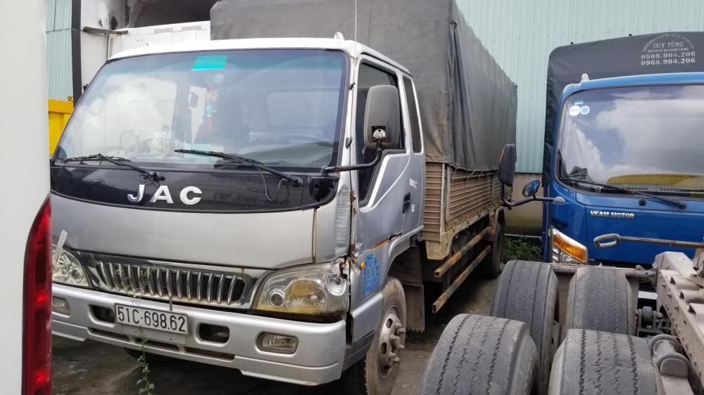 2015 - Thanh lý xe tải Jac 7 tấn, đời 2015, màu bạc