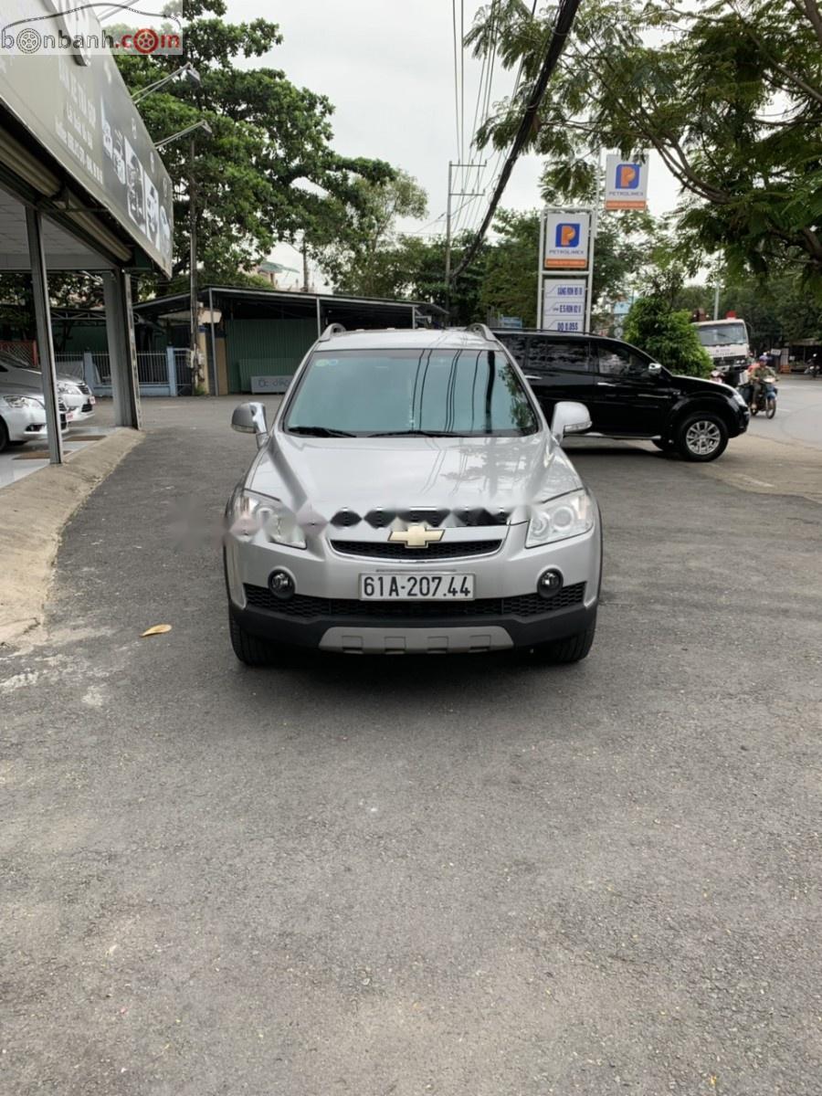 Chevrolet Captiva LTZ 2007 - Bán xe Chevrolet Captiva LTZ đời 2007, màu bạc