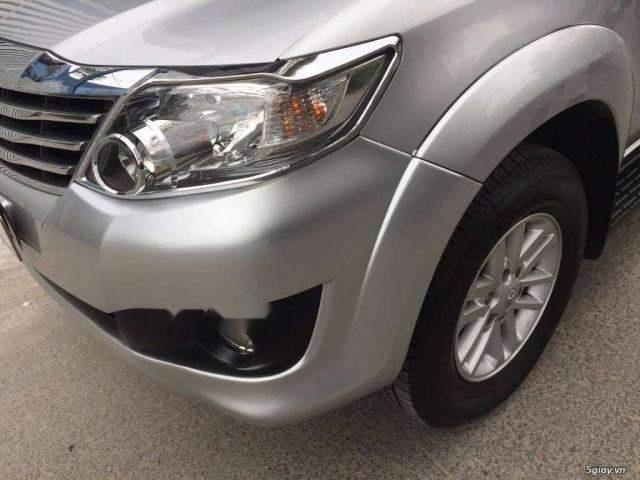 Toyota Fortuner 2012 - Cần bán xe Toyota Fortuner năm 2012, màu bạc