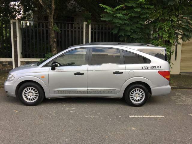 Ssangyong Stavic     2008 - Bán xe Ssangyong Stavic đời 2008, màu bạc, nhập khẩu số sàn, giá chỉ 275 triệu