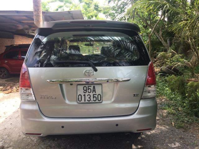 Toyota Innova   2009 - Bán Toyota Innova đời 2009, màu bạc, giá 385 triệu