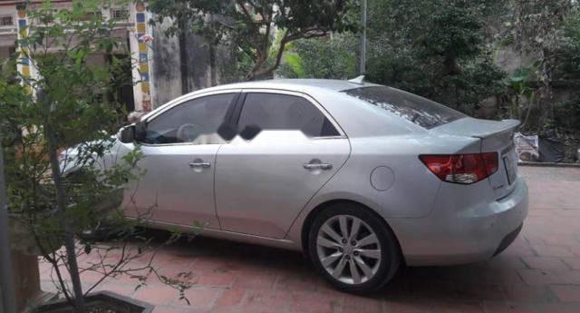 Kia Forte   2009 - Bán ô tô Kia Forte năm 2009, màu bạc như mới, giá chỉ 385 triệu