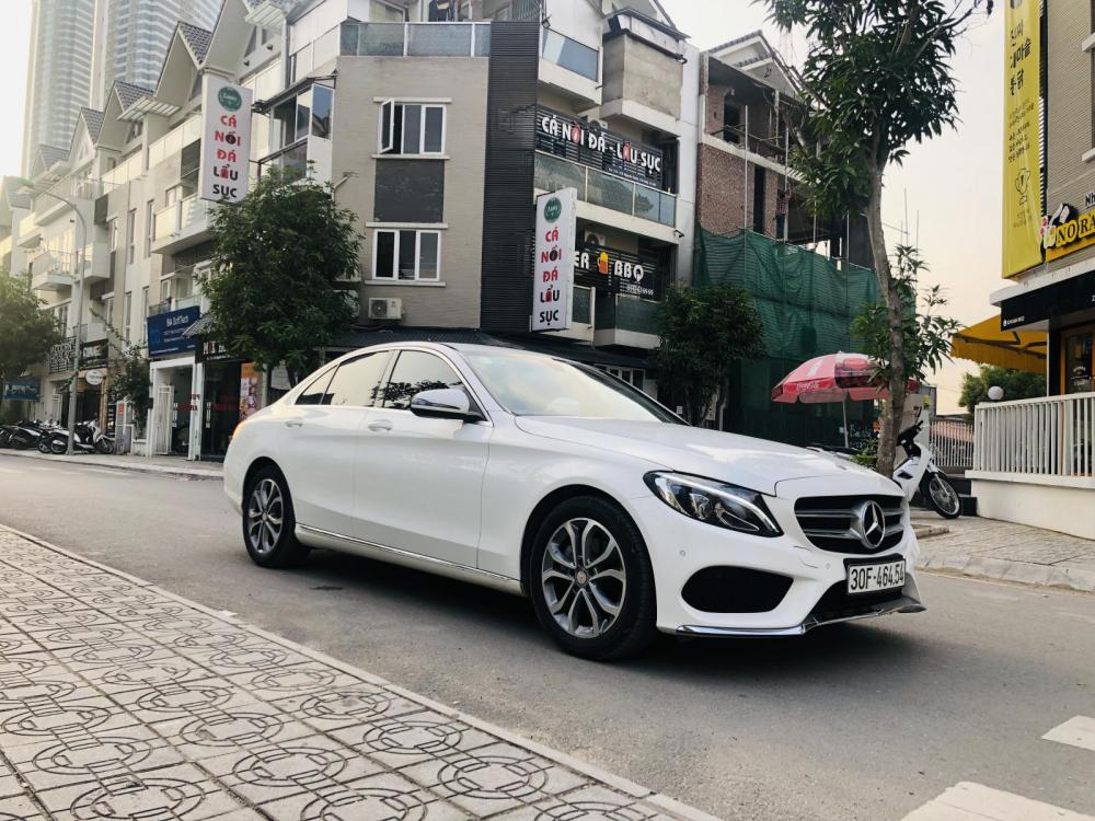 Mercedes-Benz C class C200 2016 - Bán C200 model 2017 màu trắng, xe đẹp xuất sắc