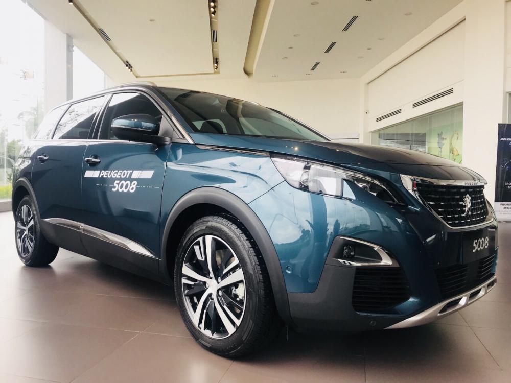 Peugeot 5008 2018 - Biên Hòa- Peugeot 5008 màu xanh, có sẵn giao xe trong ngày, tặng 1 năm BHVC, nhiều khuyến mãi hấp dẫn. LH: 0933821401