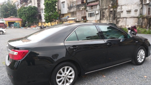 Toyota Camry   2.0E 2013 - Chính chủ bán xe Toyota Camry 2.0E 2013, màu đen