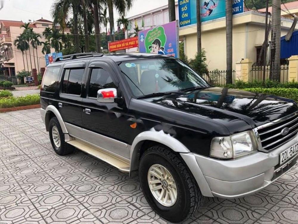 Ford Everest 2.5L 4x2 MT 2005 - Bán Ford Everest 2.5L 4x2 MT năm 2005, màu đen giá cạnh tranh