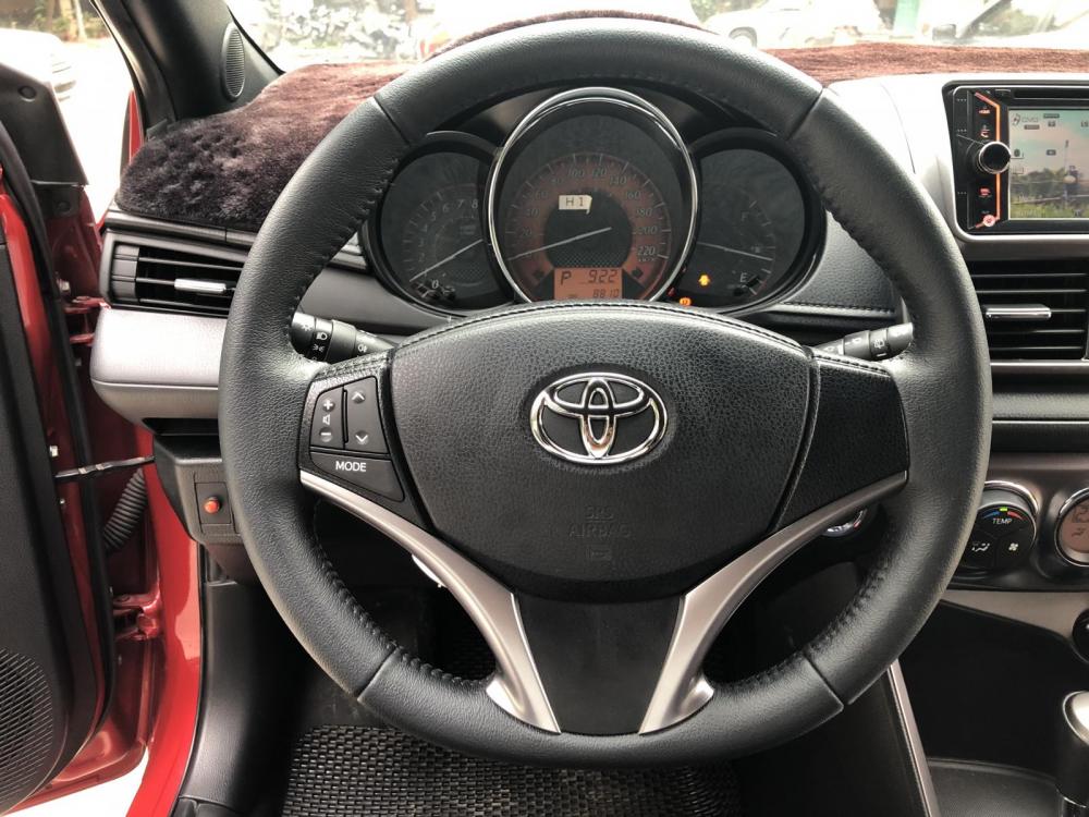 Toyota Yaris 2015 - Cần bán xe Toyota Yaris 1.3AT G 2015, màu đỏ, hỗ trợ mua trả góp 70% giá trị xe, LH 0966988860