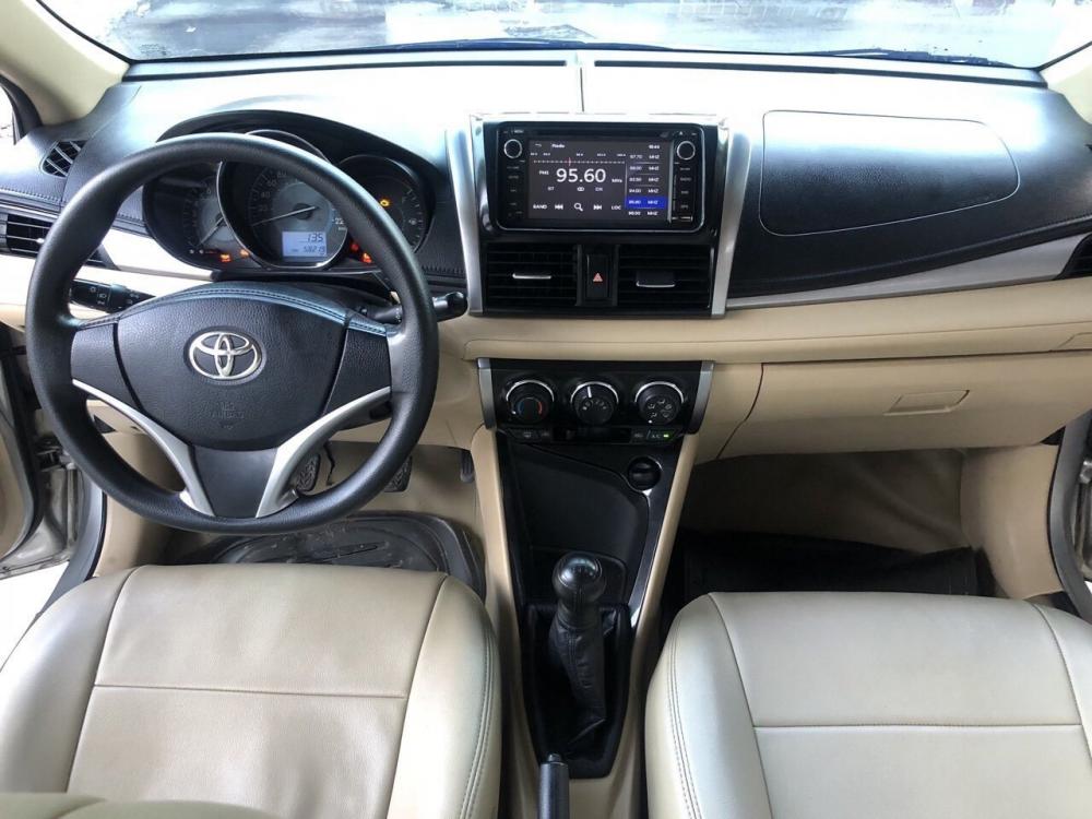 Toyota Vios E 1.5MT 2015 - Bán Toyota Vios E 1.5MT màu bạc, sản xuất 2015 biển Sài Gòn đi 58000km