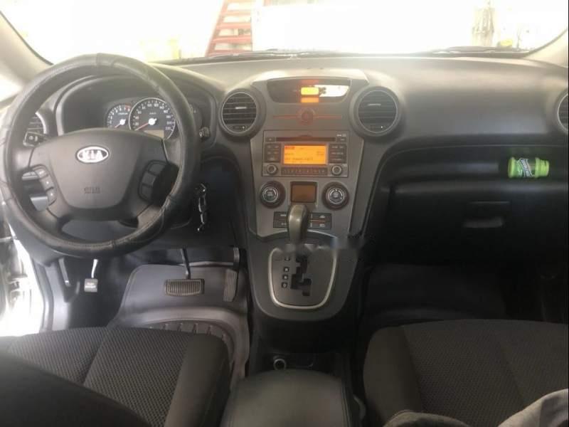 Kia Carens 2010 - Bán Kia Carens đời 2010, màu bạc 