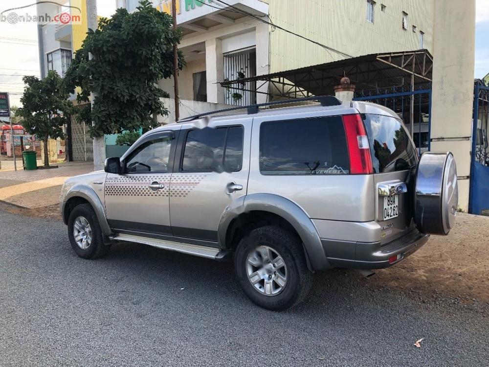 Ford Everest 2.5L 4x2 MT 2008 - Bán xe Ford Everest 2.5L 4x2 MT năm sản xuất 2008, màu bạc