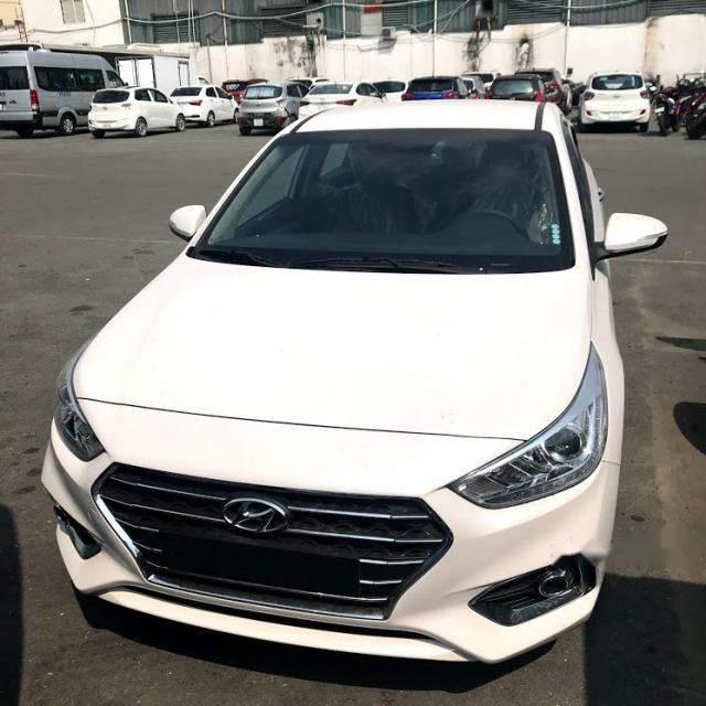 Hyundai Accent 2018 - Cần bán lại xe Hyundai Accent năm sản xuất 2018, màu trắng, 499 triệu