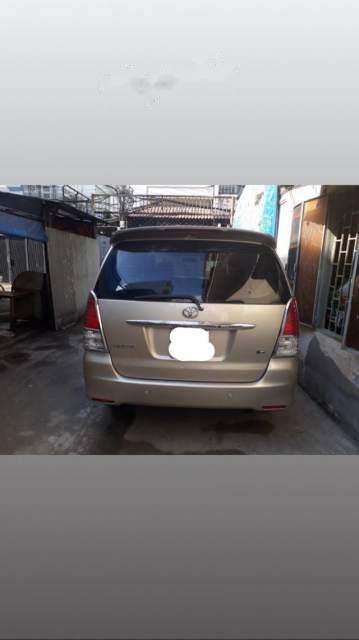 Toyota Innova 2010 - Cần bán Toyota Innova sản xuất năm 2010, màu bạc, giá tốt