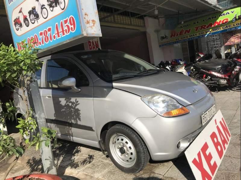 Chevrolet Spark 2013 - Bán Chevrolet Spark đời 2013, màu bạc, nhập khẩu  