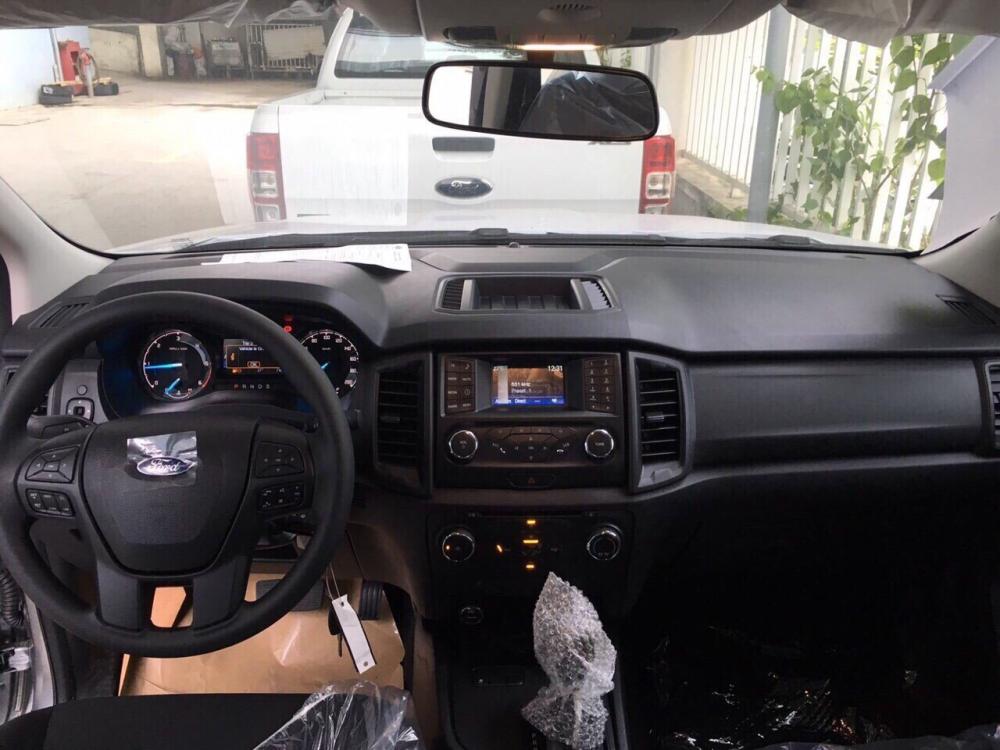 Ford Ranger 2.2 AT 4x2 2018 - Ranger XLS AT sx 2018 trắng hot nhất thị trường, giao ngay. Hotline: 096.345.5529