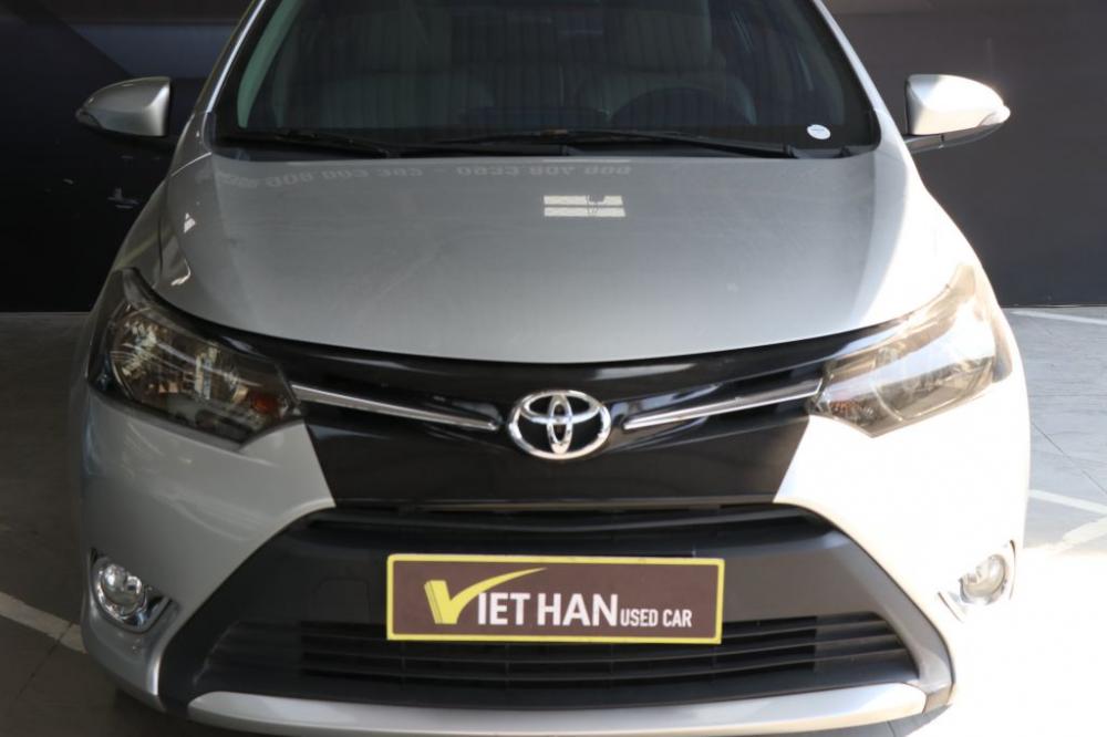 Toyota Vios E 1.5MT 2015 - Bán Toyota Vios E 1.5MT năm sản xuất 2015, màu bạc giá cạnh tranh