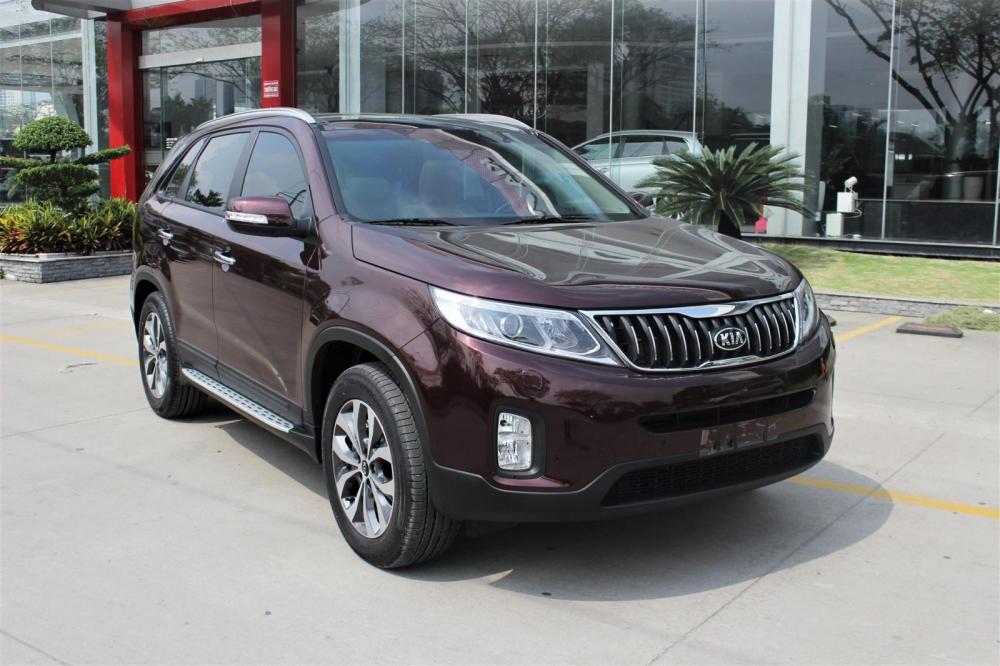 Kia Sorento 2.4L 2018 - Kia Sorento 2018, trả trước 210 triệu nhận xe ngay