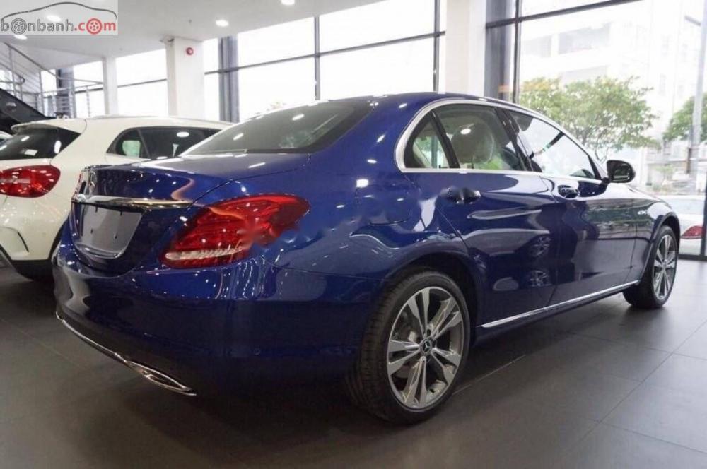 Mercedes-Benz C class C250 2018 - Bán xe Mercedes C250 năm 2018, màu trắng