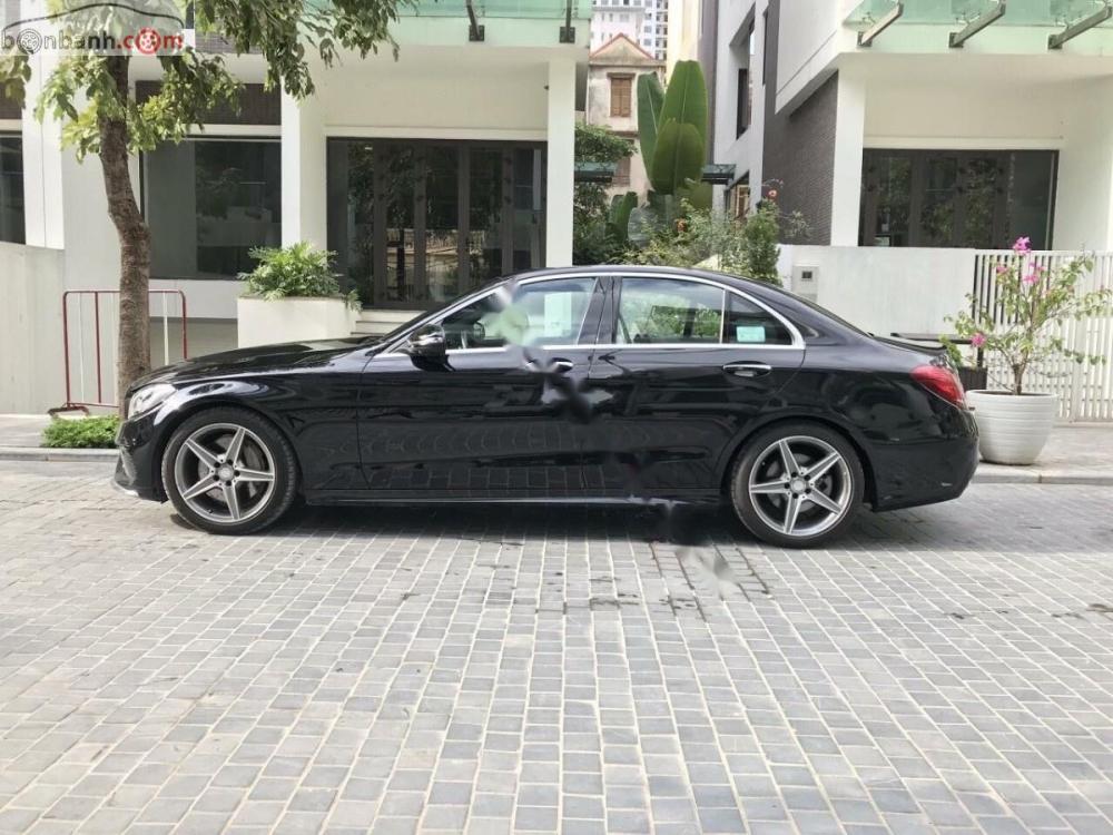 Mercedes-Benz C class C300 AMG 2016 - Cần bán Mercedes C300 AMG đời 2016, màu đen chính chủ