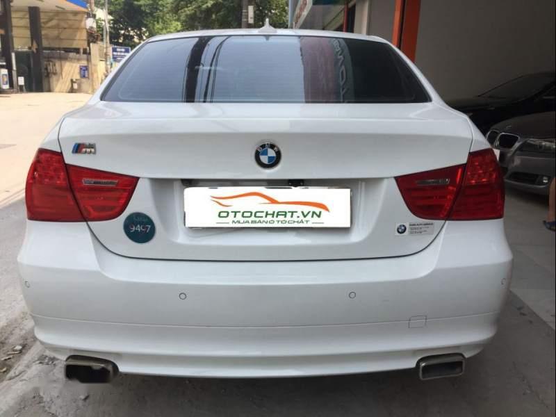 BMW 3 Series 320i 2010 - Bán BMW 3 Series 320i đời 2010, màu trắng, nhập khẩu 