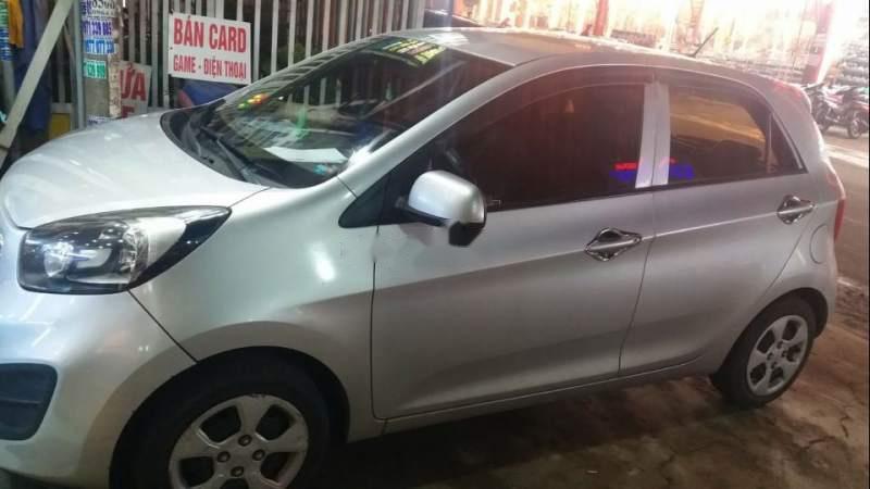 Kia Picanto 2015 - Cần bán Kia Picanto đời 2015, màu bạc, giá 260tr