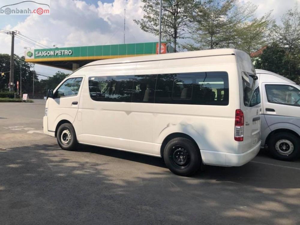 Toyota Hiace 3.0 2018 - Bán ô tô Toyota Hiace 3.0 đời 2018, màu trắng, nhập khẩu nguyên chiếc 