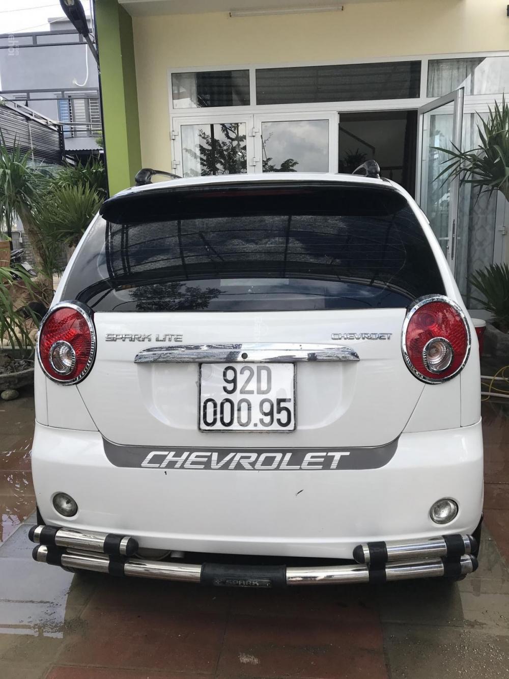 Chevrolet Spark 2011 - Cần bán xe Chevrolet Spark sản xuất 2011, màu trắng số sàn