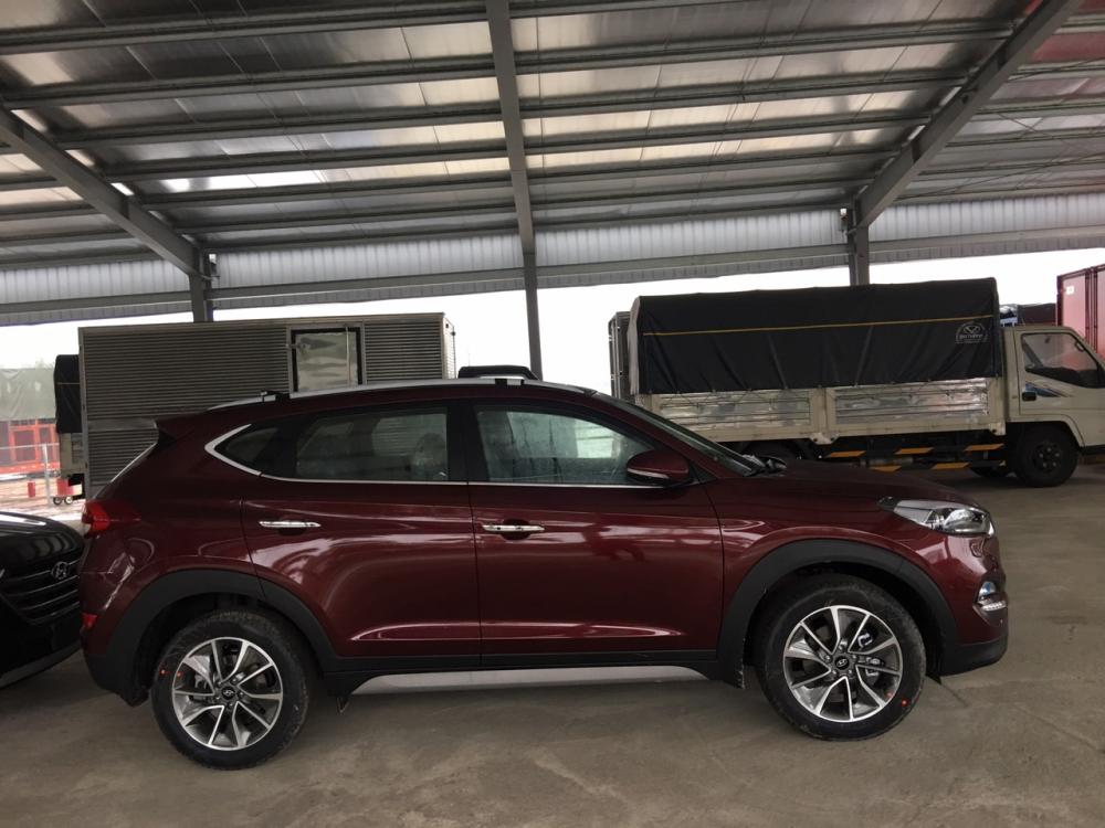 Hyundai Tucson 2019 - Hyundai Tucson 2019, khuyến mại phụ kiện 15tr, thẻ dịch vụ 20tr, trả góp 80%, giao xe ngay, liên hệ để ép giá 0977308699