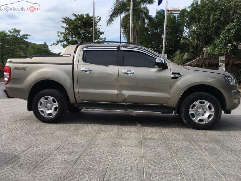 Ford Ranger XLT 2.2 2015 - Bán xe Ford Ranger XLT 2.2 đời 2015, nhập khẩu nguyên chiếc