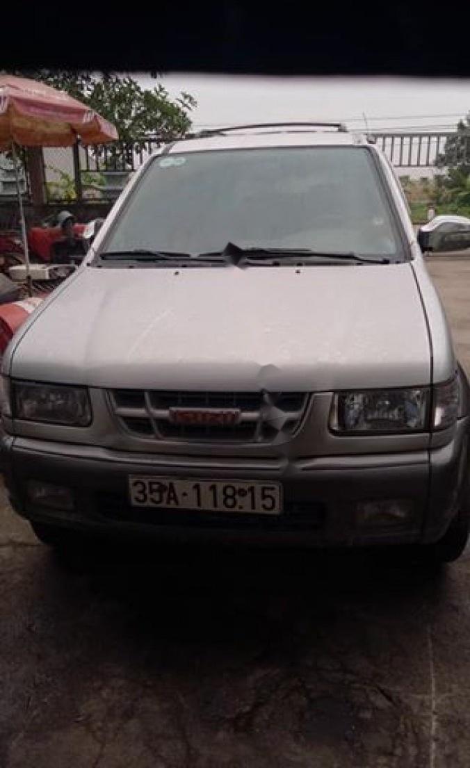 Isuzu Hi lander V-spec 2.5 MT 2005 - Cần bán lại xe Isuzu Hi lander V-spec 2.5 MT đời 2005, màu bạc còn mới, giá tốt