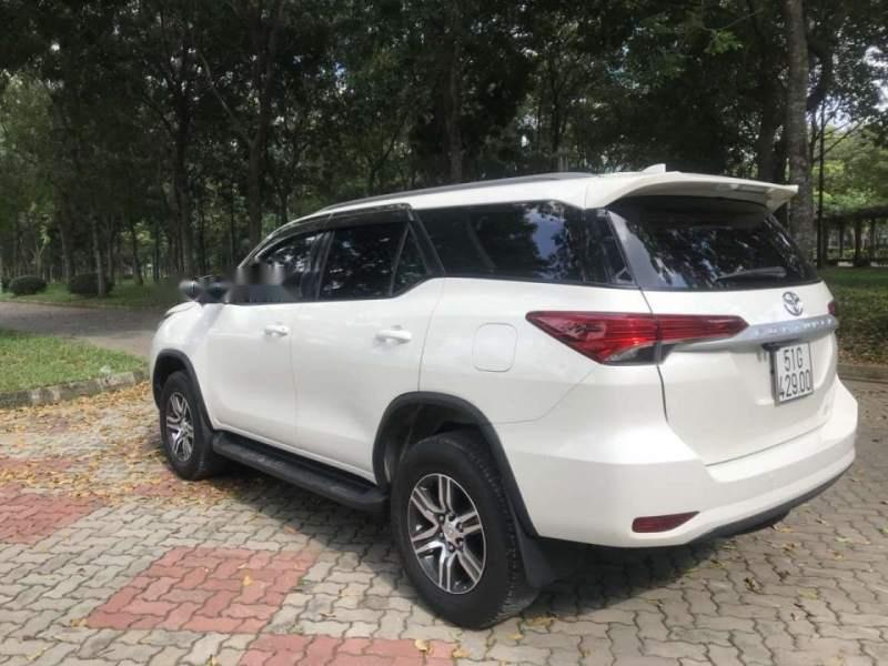 Toyota Fortuner 2017 - Bán Toyota Fortuner đời 2017, màu trắng 