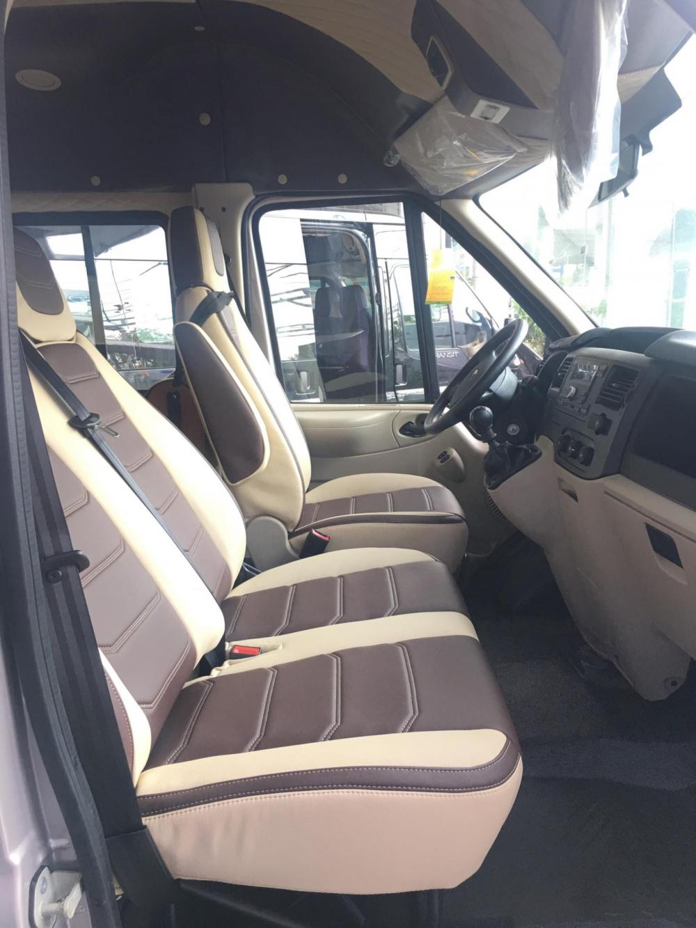 Ford Transit Luxury 2018 - Ford Transit 2018 trả góp 150tr giao xe, chạy số cuối năm, tặng bảo hiểm, tặng phụ kiện, giảm giá xe, LH: 0931.252.839