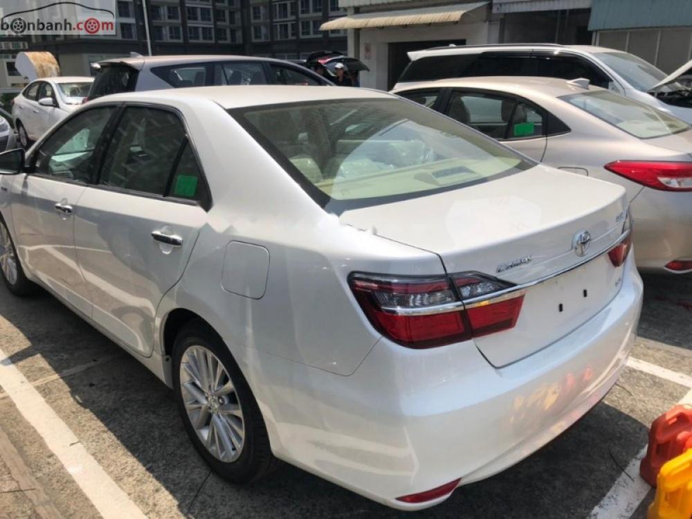 Toyota Camry 2.0E 2018 - Bán Toyota Camry 2.0E sản xuất năm 2018, màu trắng