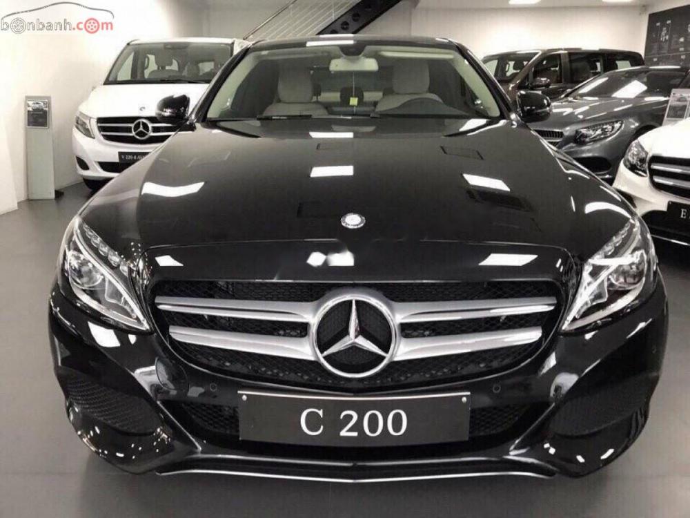 Mercedes-Benz C class C200 2018 - Bán xe Mercedes C200 năm sản xuất 2018, màu đen