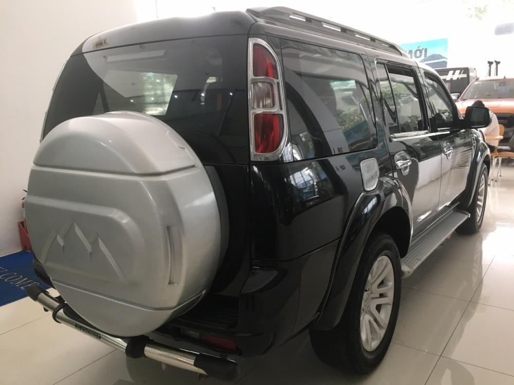 Ford Everest 2013 - Bán xe Ford Everest số sàn, màu đen, đời 2013