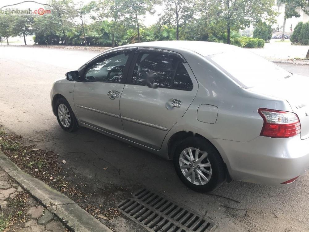 Toyota Vios 1.5 MT 2012 - Bán ô tô Toyota Vios 1.5 MT đời 2012, màu bạc chính chủ