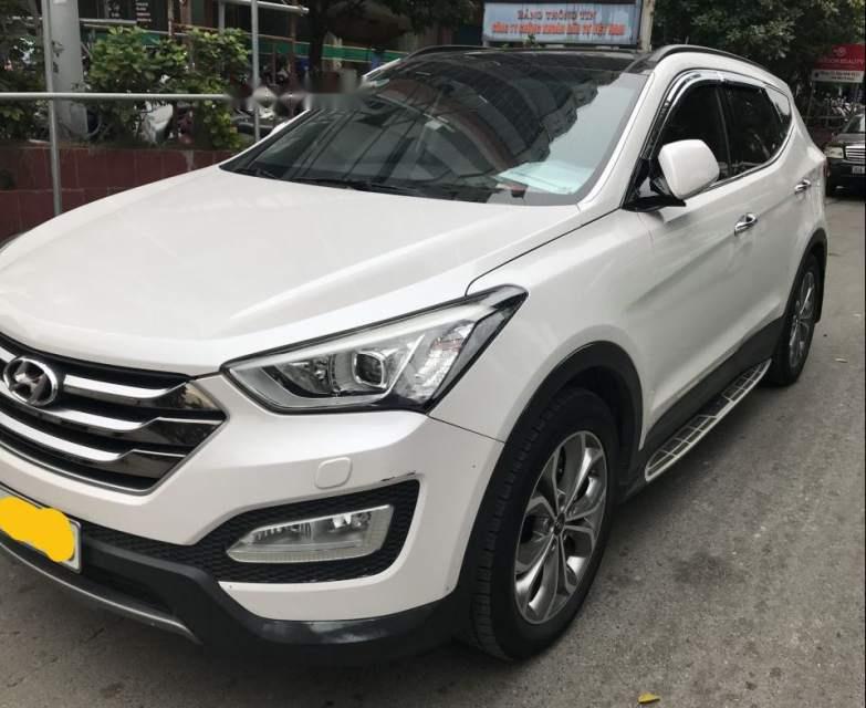 Hyundai Santa Fe 2.2 4WD 2015 - Cần bán gấp Hyundai Santa Fe 2.2 4WD năm sản xuất 2015, màu trắng chính chủ