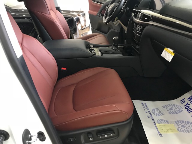 Lexus LX5700 2018 - Cần bán Lexus LX5700 đời 2018, màu trắng, xe nhập