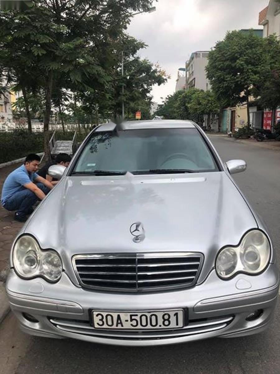 Mercedes-Benz C class C280 Avantgarde 2005 - Cần bán lại xe Mercedes C280 Avantgarde đời 2005, màu bạc như mới 