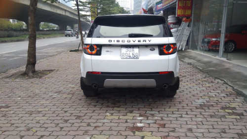 LandRover Discovery 2015 - Bán LandRover Discovery sản xuất 2015, màu trắng, xe nhập