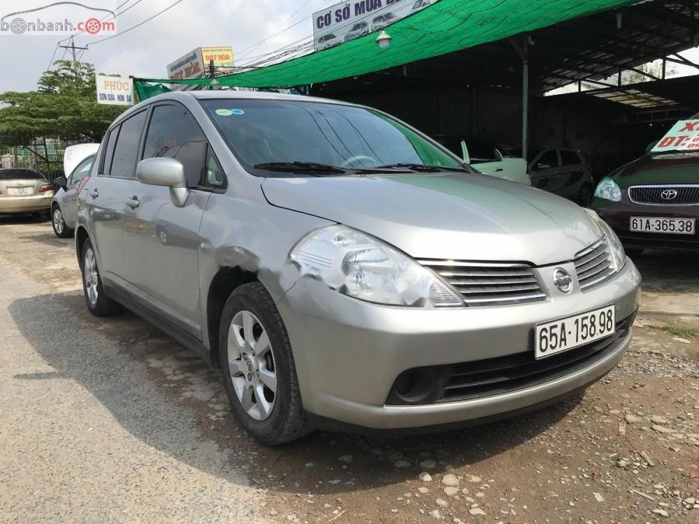 Nissan Tiida 1.6 AT 2007 - Cần bán Nissan Tiida 1.6 AT 2007, màu bạc, nhập khẩu giá cạnh tranh